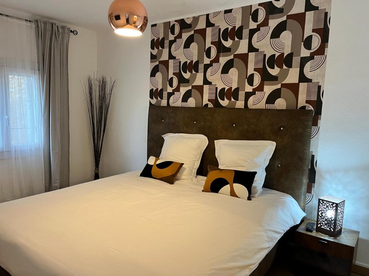 Hotel Les Enfants Terribles à Villeneuve-lès-Béziers Extérieur photo