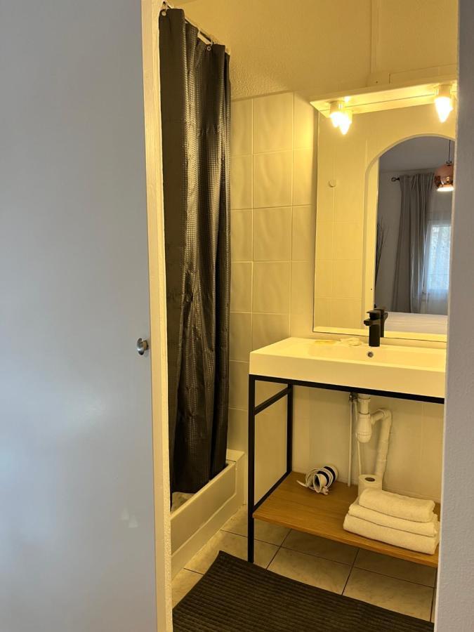 Hotel Les Enfants Terribles à Villeneuve-lès-Béziers Extérieur photo